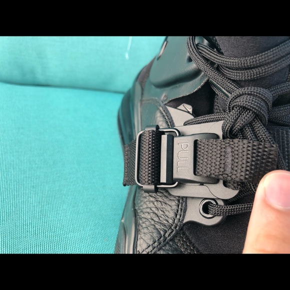 Nike Air Force 270 Triple Black Sneakers - Picture 5 of 8